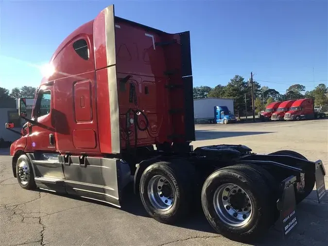 2021 FREIGHTLINER CASCADIA