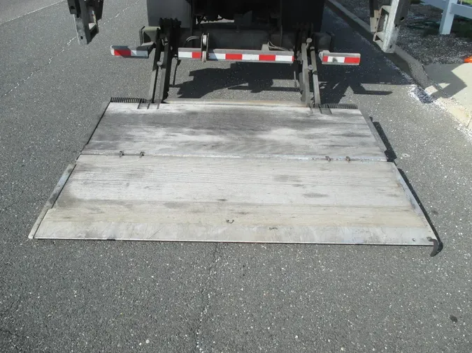 2015 INTERNATIONAL 4300
