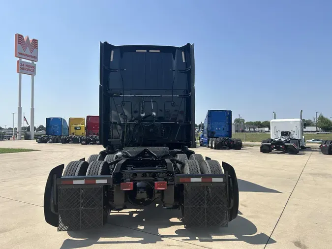 2022 International LT625