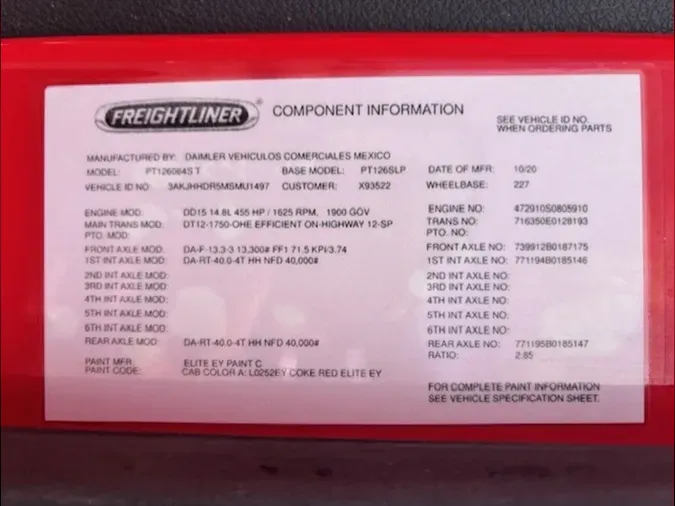2021 Freightliner Cascadia 126