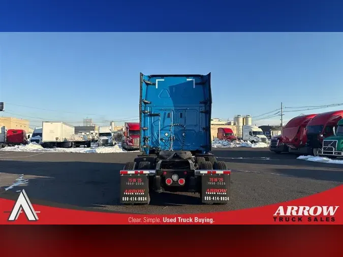 2022 FREIGHTLINER CA126