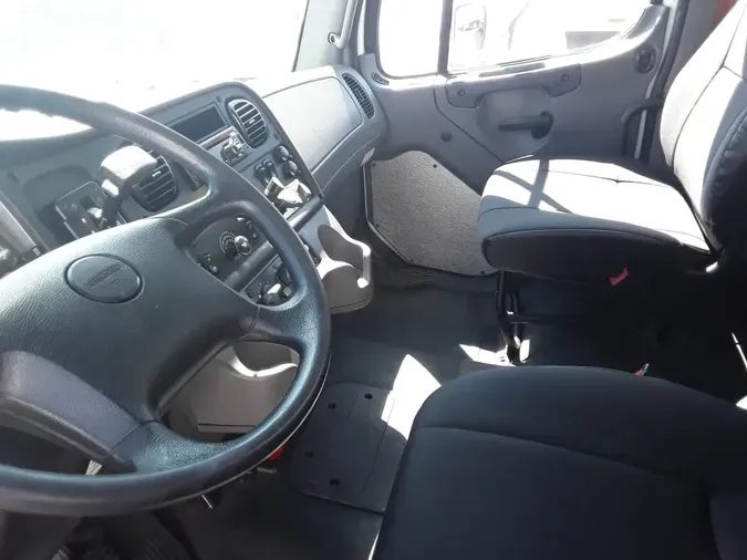 2018 FREIGHTLINER/MERCEDES M2 10694fdcb4dda1ddb382c1cd295e19765f8