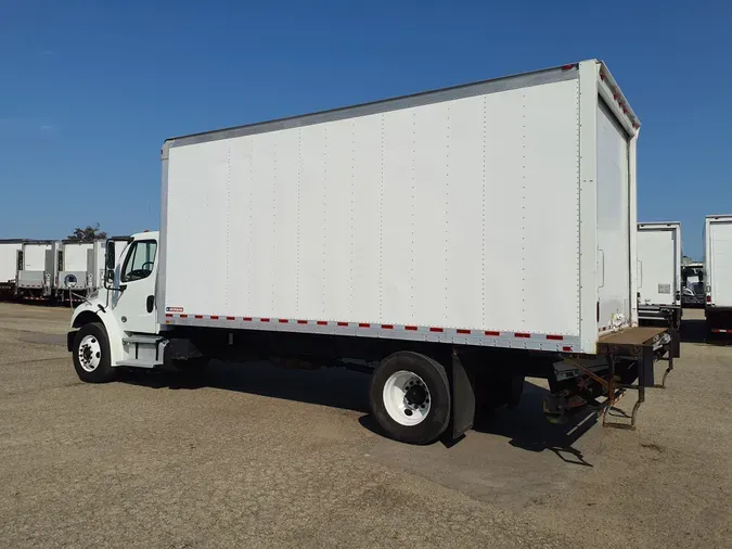 2017 FREIGHTLINER/MERCEDES M2 106