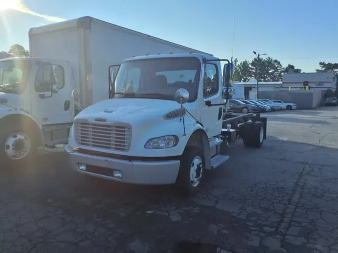 2020 FREIGHTLINER M2 106