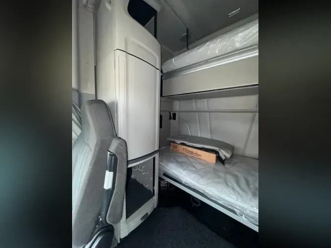 2022 PETERBILT 57994ffa0ff9f16d3a25a801e7f614f1b84