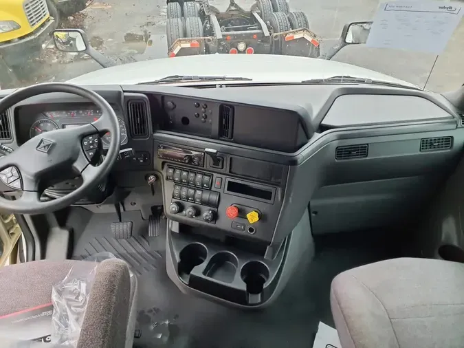 2019 NAVISTAR INTERNATIONAL LT625 SLPR CAB