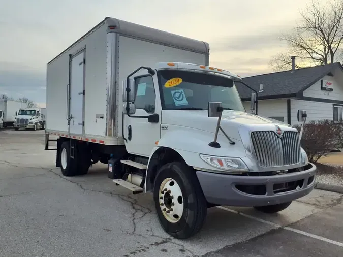 2020 NAVISTAR INTERNATIONAL MV607 (4X2)