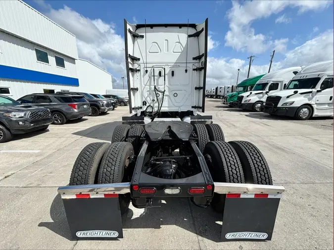 2022 Freightliner PT126SLP