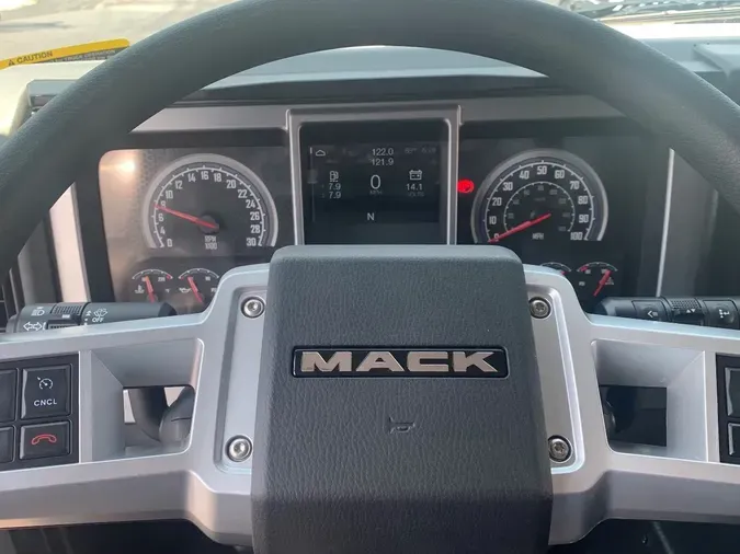 2026 MACK MD MD6 151 WB