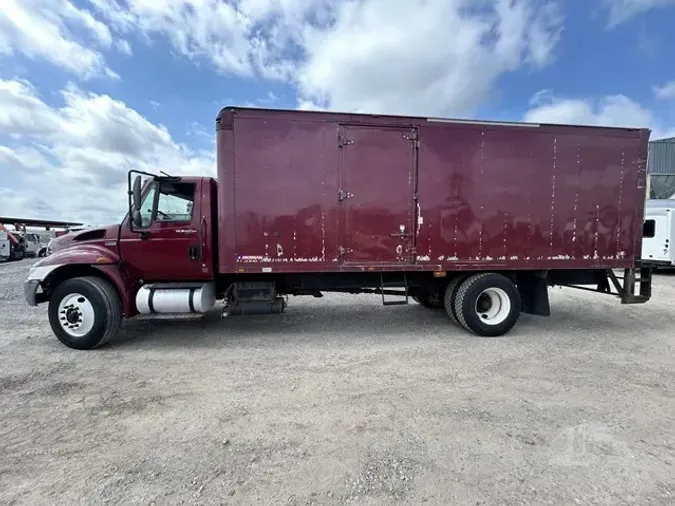2014 INTERNATIONAL DURASTAR 4300