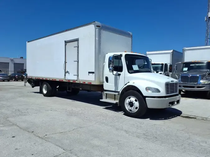 2018 FREIGHTLINER/MERCEDES M2 106