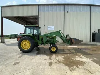 John Deere 4030