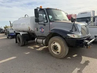 2004 INTERNATIONAL DURASTAR 4300