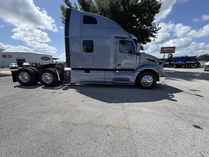 2023 Peterbilt 579