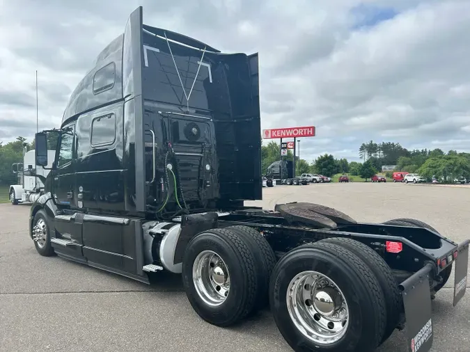 2021 Volvo VNL 860