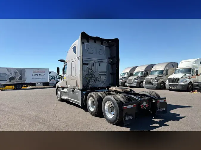 2025 Freightliner Cascadia 1269514c6bd117127f7edebbc9227f5e0fa