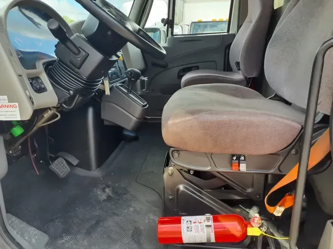 2019 NAVISTAR INTERNATIONAL 4300