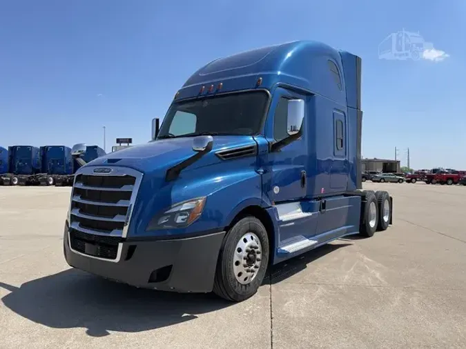 2021 FREIGHTLINER CASCADIA 126
