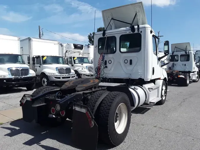 2020 FREIGHTLINER/MERCEDES NEW CASCADIA 126951c53f33b920188dee20005864d0c7b