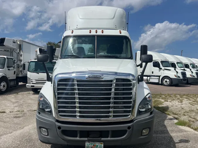 2018 FREIGHTLINER/MERCEDES CASCADIA 125