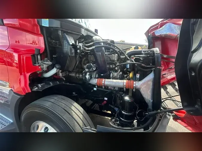 2023 FREIGHTLINER CA126