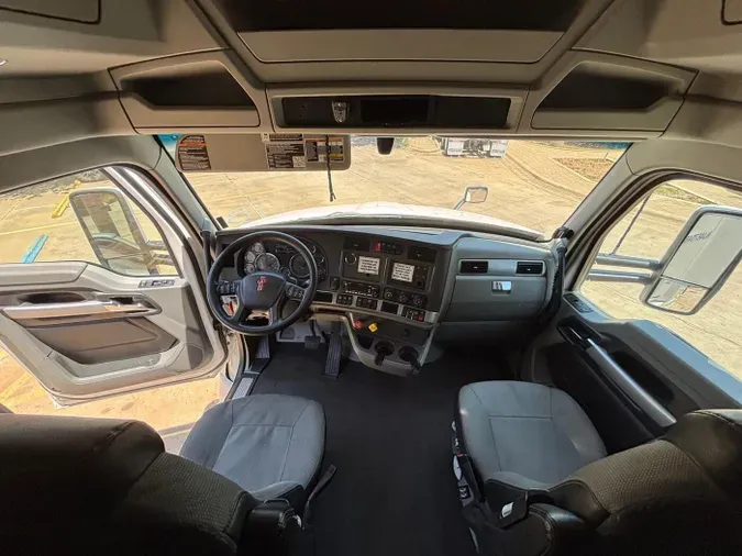 2022 Kenworth T680