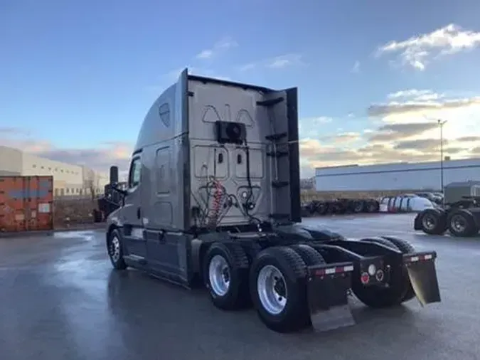 2020 Freightliner Cascadia