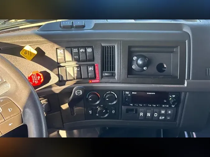 2020 VOLVO VNL86095275a8b20444464ad3ce3a1029515d4