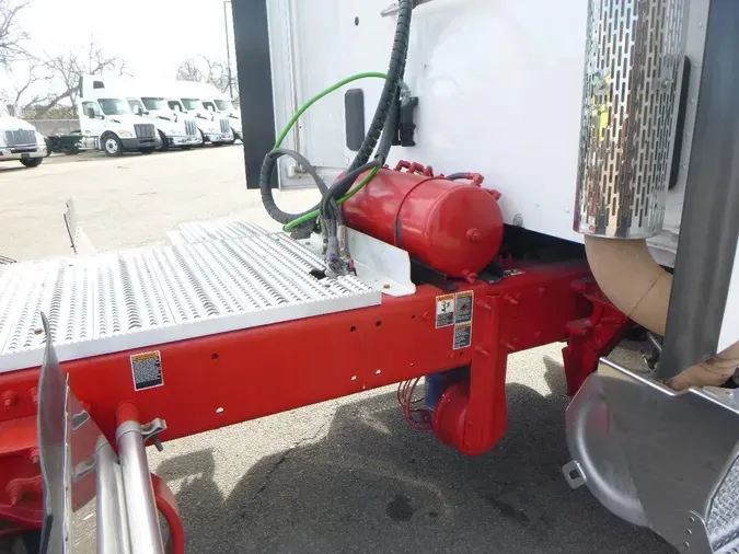 2023 Peterbilt 567952b0155dbf19fdb3c20eaf0d45572b0