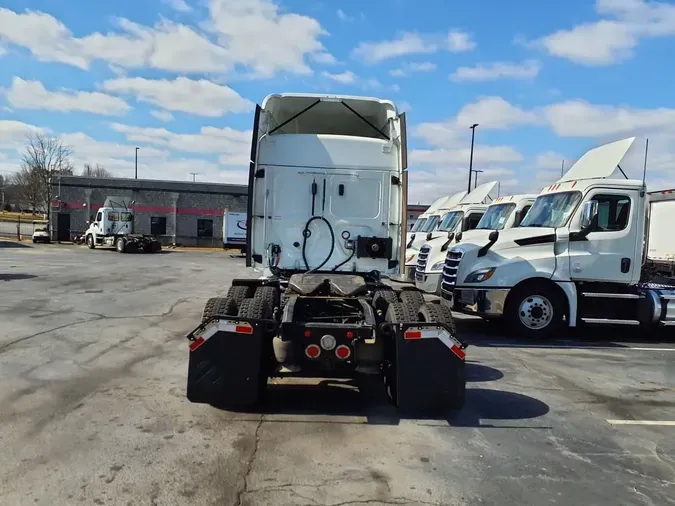 2020 FREIGHTLINER/MERCEDES NEW CASCADIA 116952b830d0a057a912a75c19aa838bbcd