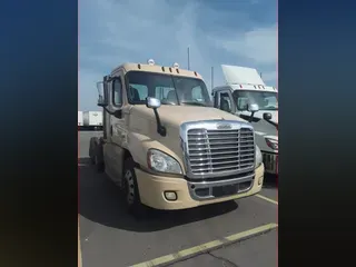 2015 FREIGHTLINER/MERCEDES CASCADIA 125