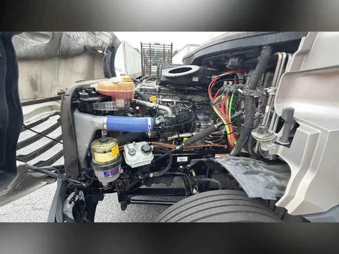 2023 Freightliner Cascadia 126