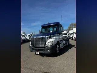2020 FREIGHTLINER/MERCEDES CASCADIA 125