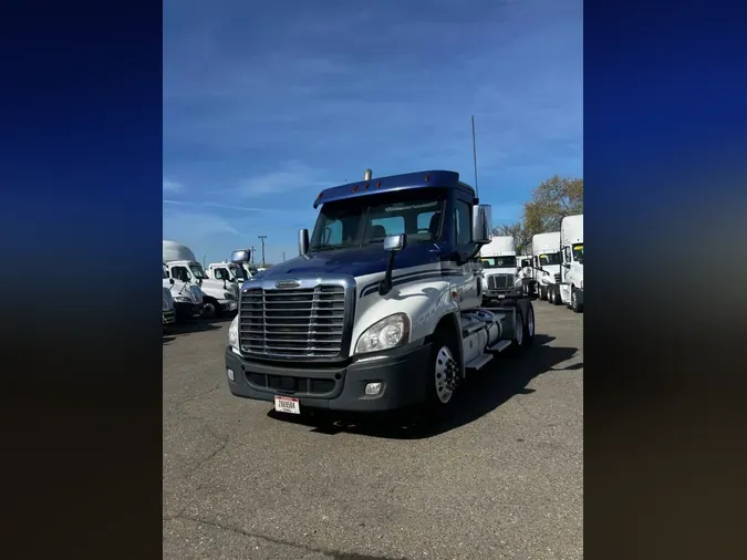 2020 FREIGHTLINER/MERCEDES CASCADIA 125952f0f04025428bda985051d10b9f210