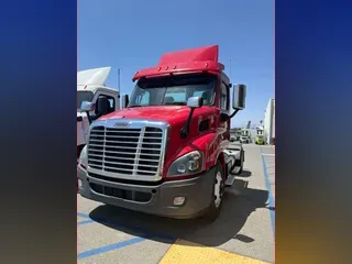 2019 FREIGHTLINER/MERCEDES CASCADIA 113