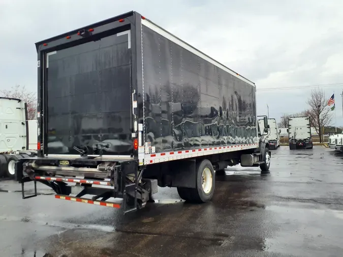 2016 FREIGHTLINER/MERCEDES M2 106