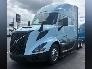 2027 VOLVO TRUCK VNL64TV04
