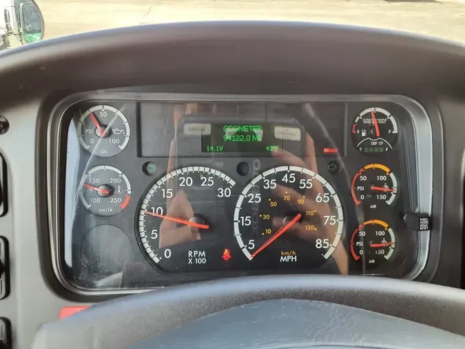 2018 FREIGHTLINER/MERCEDES M2 106