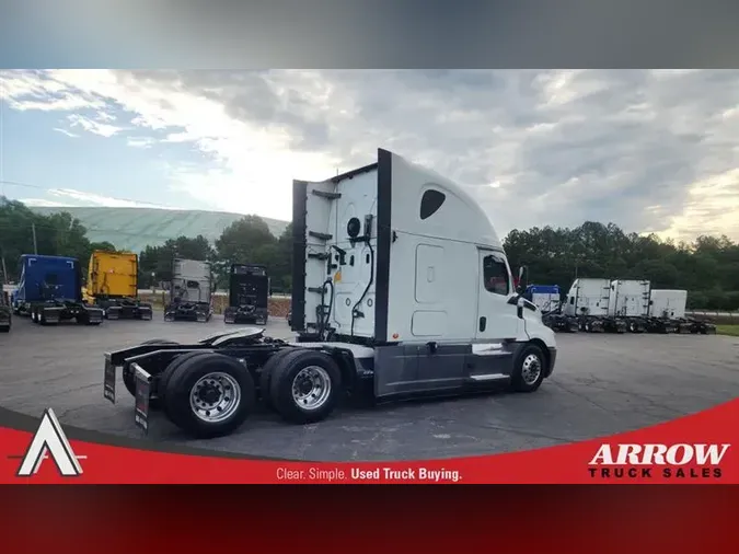 2020 FREIGHTLINER CA126