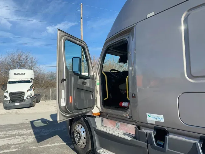 2023 Freightliner Cascadia