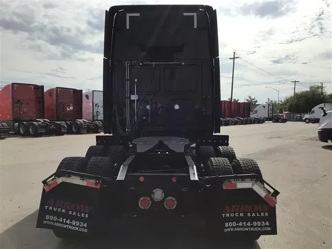 2020 FREIGHTLINER CASCADIA