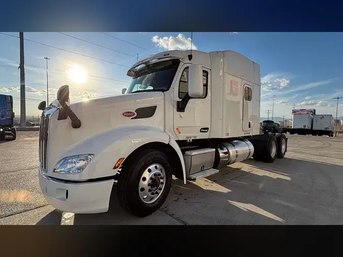 2022 Peterbilt 579953be25f75fd7bf3087fc28f7d2d5986