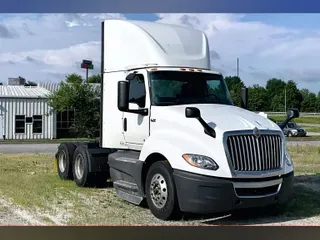 2021 INT LT625 6x4