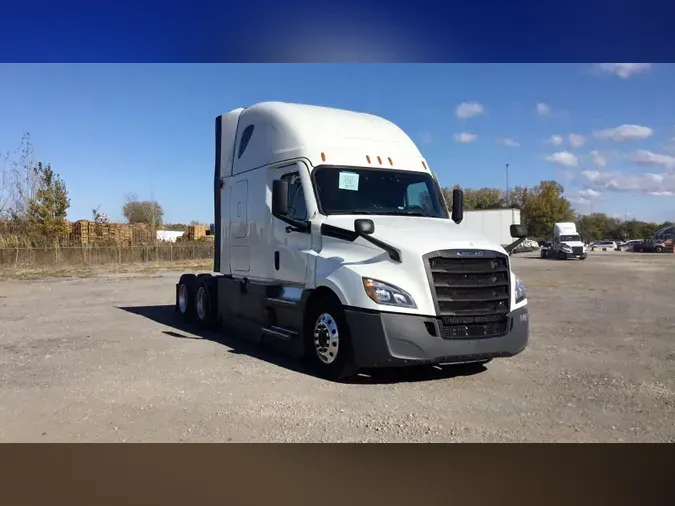 2021 Freightliner Cascadia 126953e79dd2a06168e4ced386042aef517