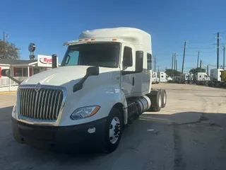 2019 NAVISTAR INTERNATIONAL LT625 SLPR CAB