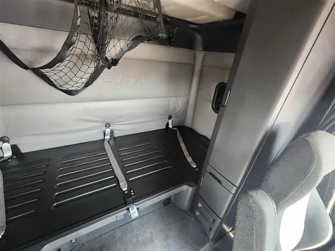 2021 FREIGHTLINER CA116