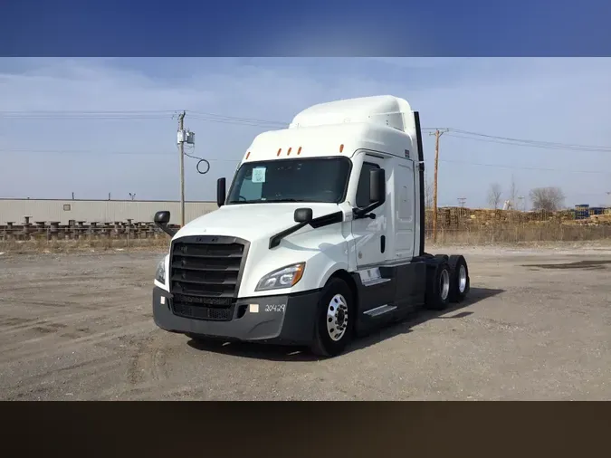 2021 Freightliner Cascadia 126
