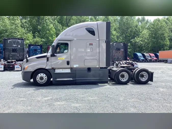 2021 Freightliner Cascadia