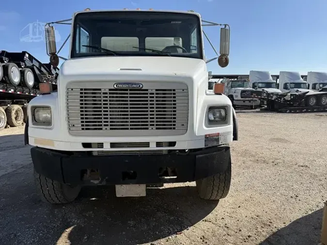 2002 FREIGHTLINER FL80