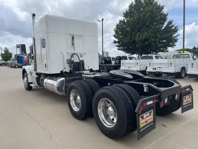 2020 Peterbilt 567